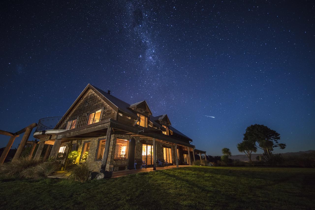 Tree House Lodge Bed & Breakfast Cheviot Exterior photo