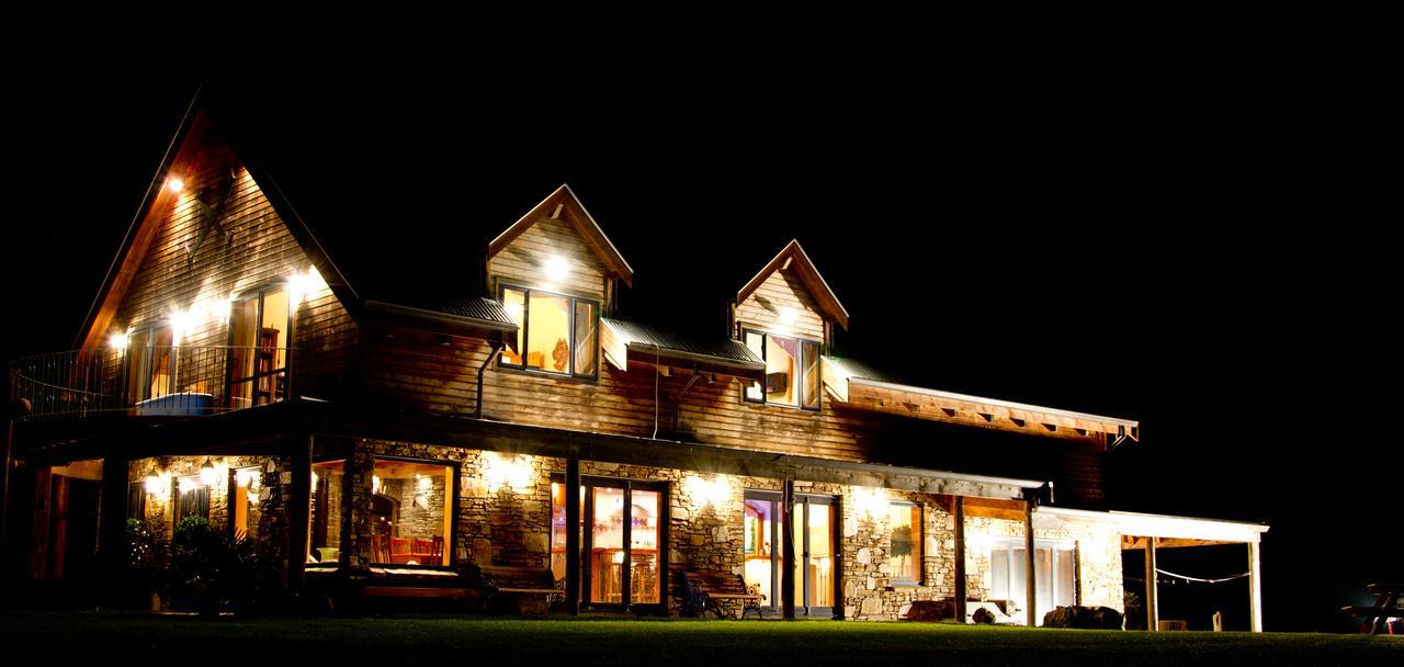 Tree House Lodge Bed & Breakfast Cheviot Exterior photo