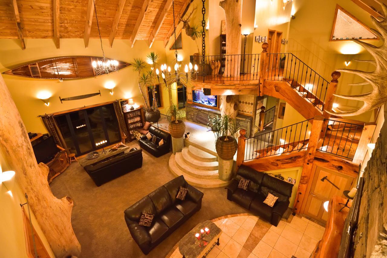 Tree House Lodge Bed & Breakfast Cheviot Exterior photo