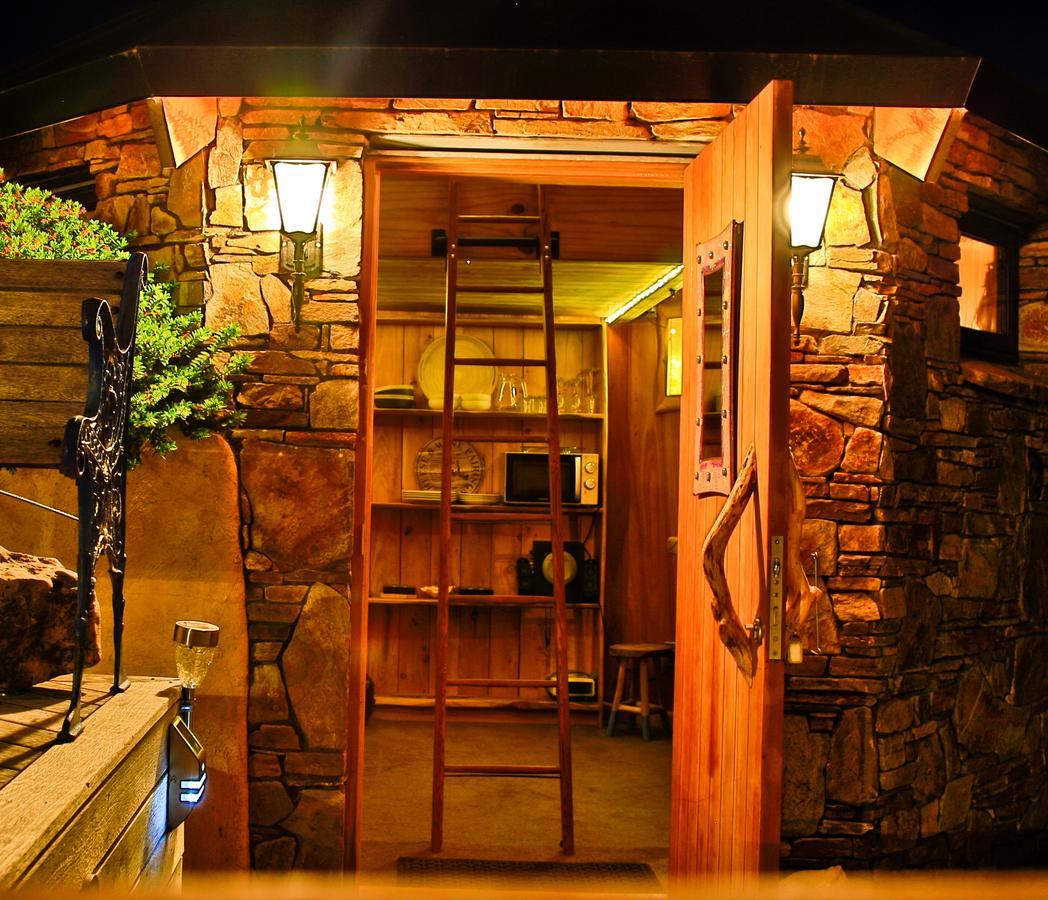 Tree House Lodge Bed & Breakfast Cheviot Exterior photo